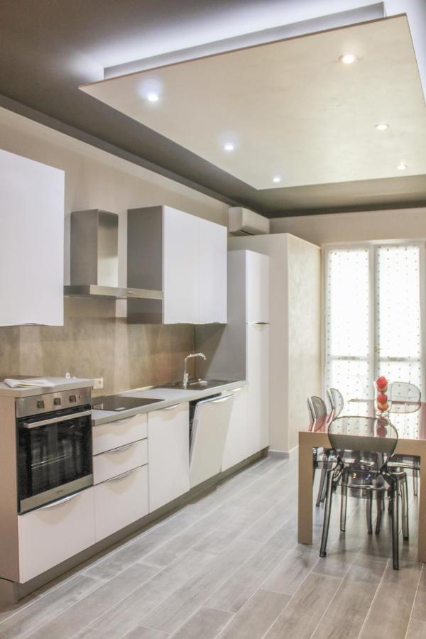 Garda Fantasy Apartment - Jacuzzi Desenzano del Garda Zewnętrze zdjęcie