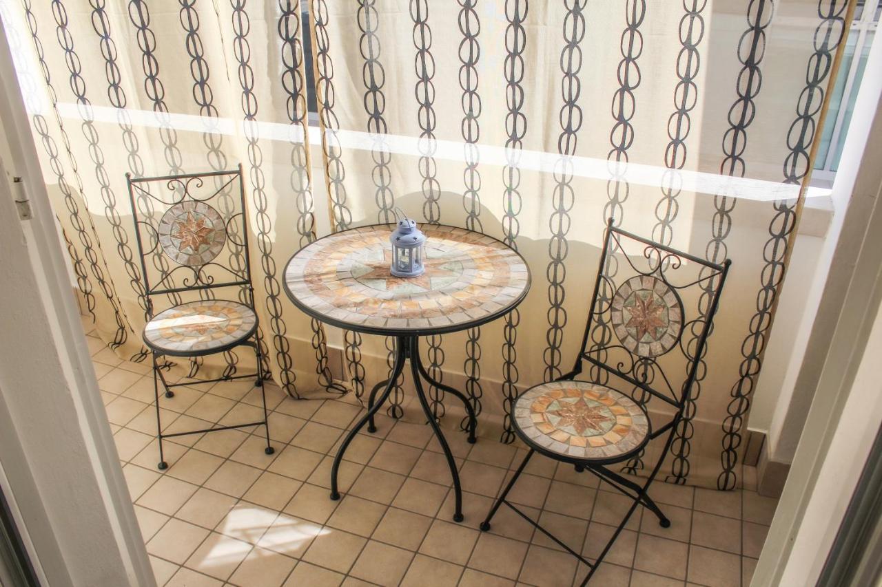 Garda Fantasy Apartment - Jacuzzi Desenzano del Garda Zewnętrze zdjęcie