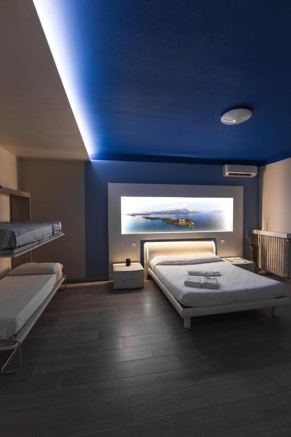 Garda Fantasy Apartment - Jacuzzi Desenzano del Garda Zewnętrze zdjęcie